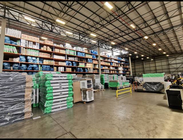 6,157M² WAREHOUSE TO LET IN HUGHES
